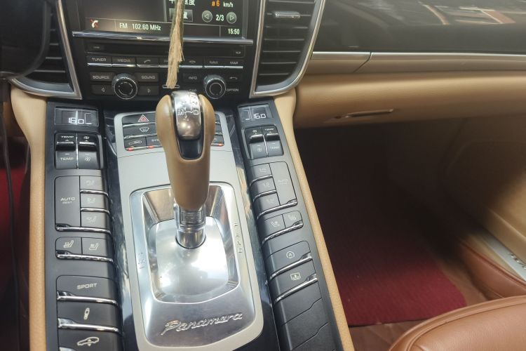 保时捷 2014款 Panamera Executive 3.0T局部细节18