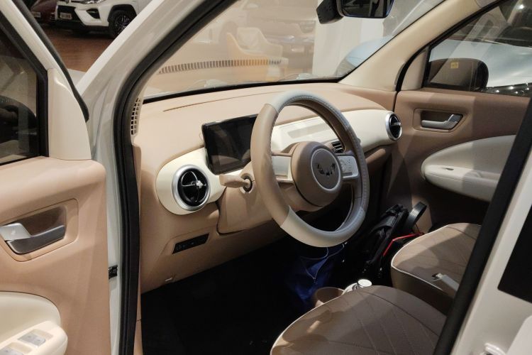 五菱汽车 宏光MINIEV 2025款 四门版 进阶款中控内饰7002