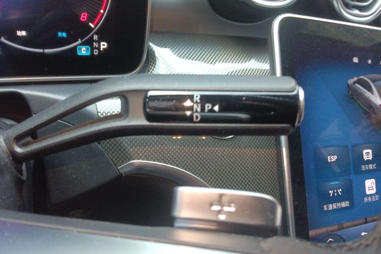 奔驰C级 2023款 C 260 L 运动版中控内饰18