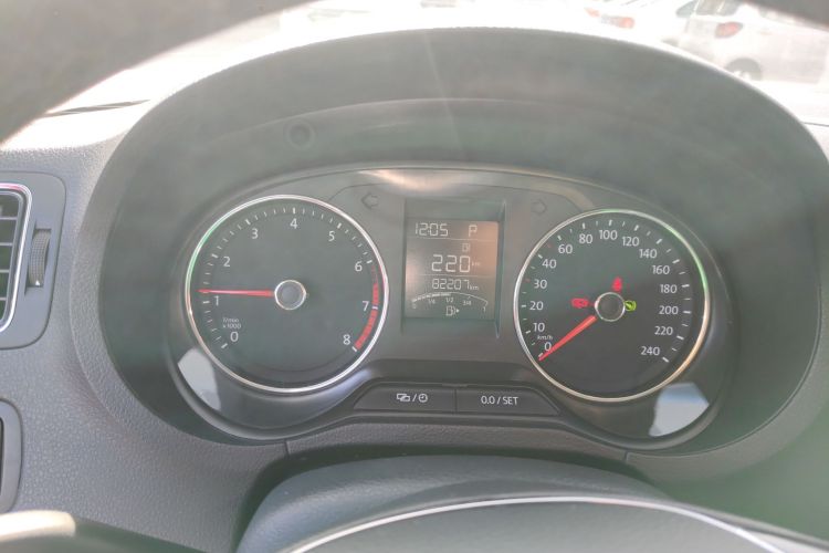 大众 Polo 2016款 1.6L 自动舒适型中控内饰14