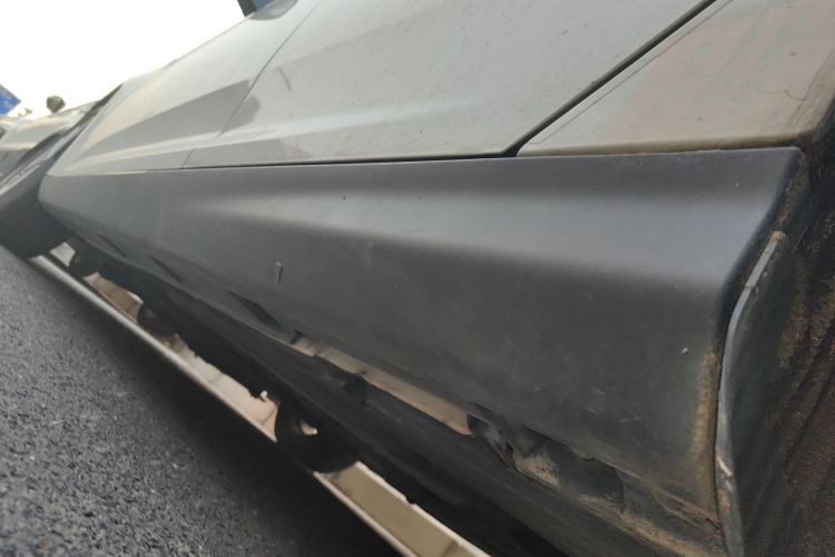 福特 福克斯 2017款 两厢 1.6L 自动风尚型智行版局部细节9003