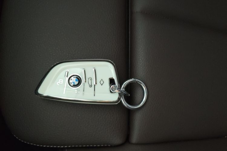 宝马X2 2023款 sDrive25i M运动曜夜版中控内饰7001