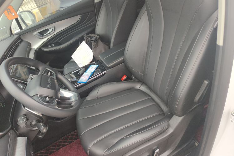 荣威RX5 MAX 2021款 Supreme系列 300TGI 自动豪华座舱版局部细节19