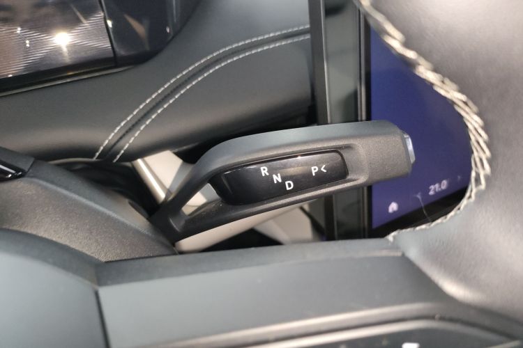 小米汽车 小米SU7 2024款 四驱超长续航高阶智驾Max版中控内饰18