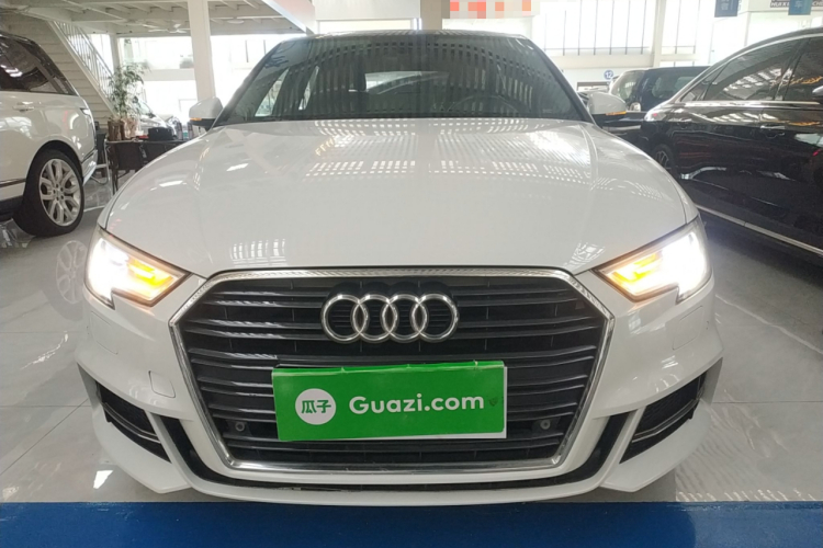 奥迪A3 2018款 30周年年型 Sportback 35 TFSI 时尚型车身外观2