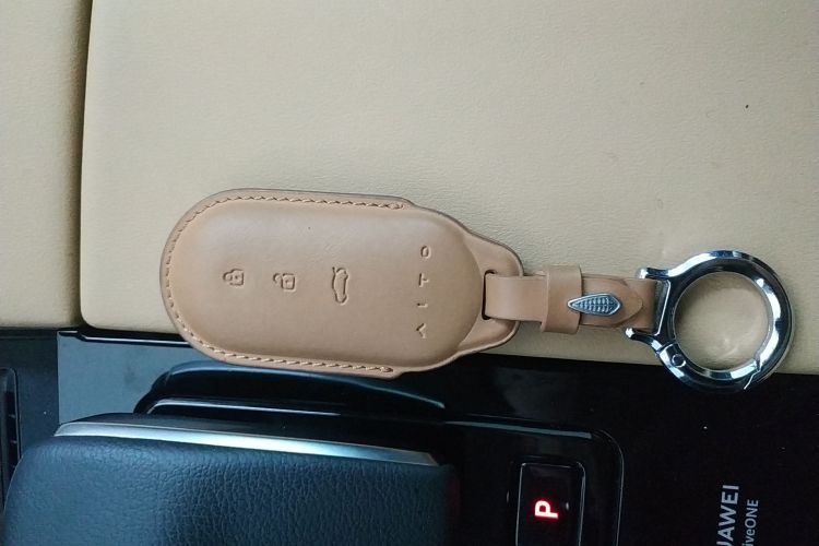 鸿蒙智行 问界M5 2022款 增程后驱标准版中控内饰11