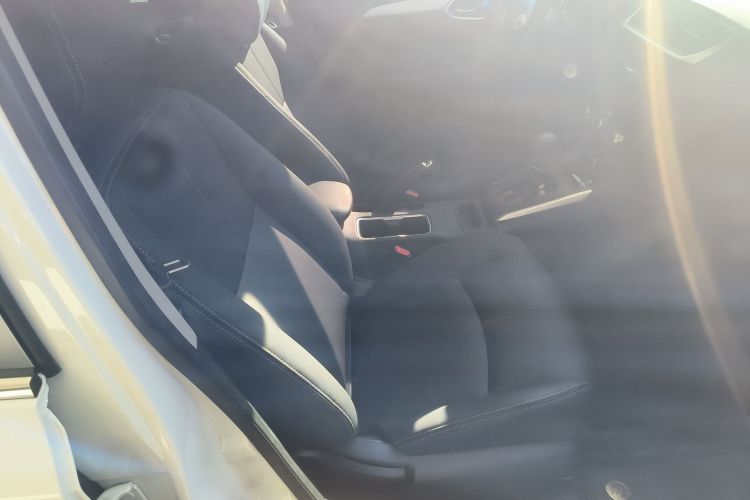 日产 轩逸 2024款 经典 1.6XE CVT舒适版局部细节41