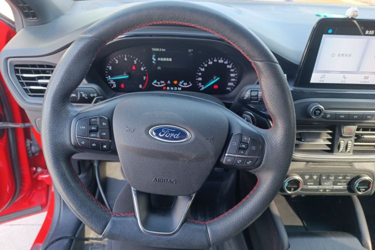 福特 福克斯 2020款 两厢 EcoBoost 180 自动ST Line局部细节13