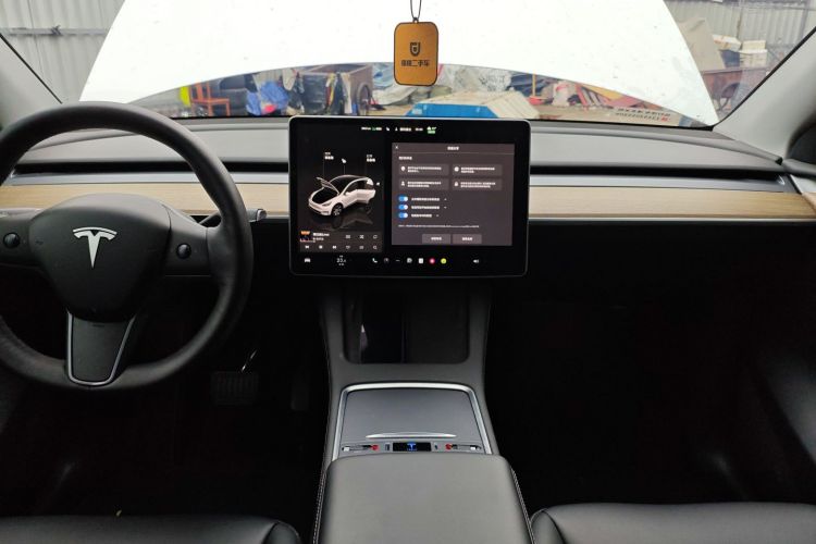 特斯拉 Model Y 2022款 改款 后轮驱动版局部细节16