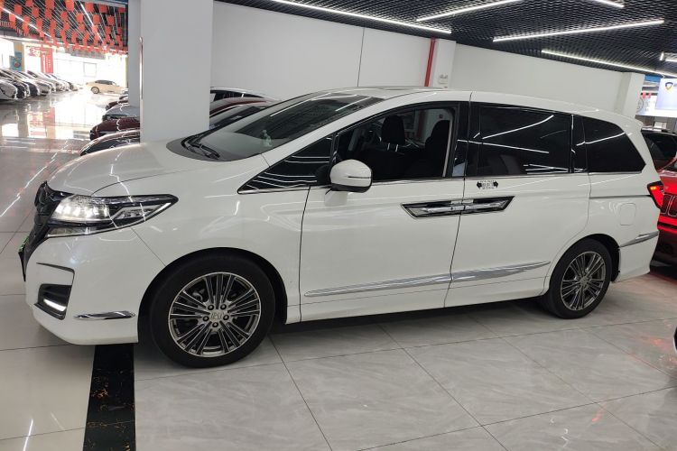 本田 艾力绅 2016款 2.4L 豪华版车身外观4