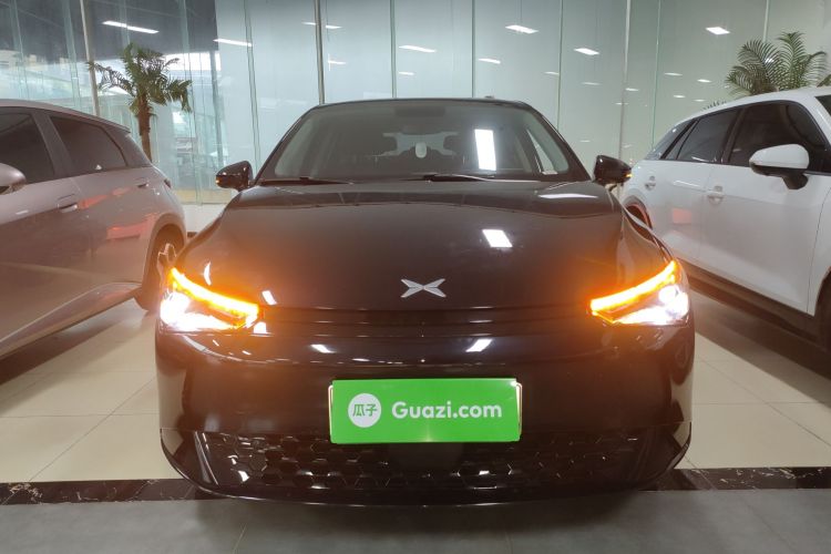 小鹏P5 2024款 500Plus版车身外观2