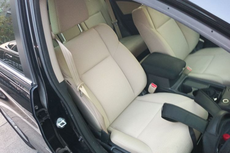 本田CR-V 2016款 2.0L 两驱都市版局部细节41