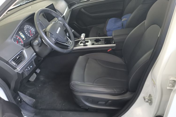 哈弗H6 2021款 运动版 1.5T 自动精英智联型 U型格栅中控内饰19