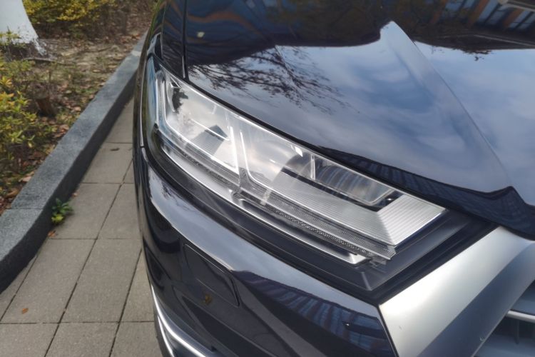 奥迪Q7 2018款 45 TFSI 技术型车身外观6006