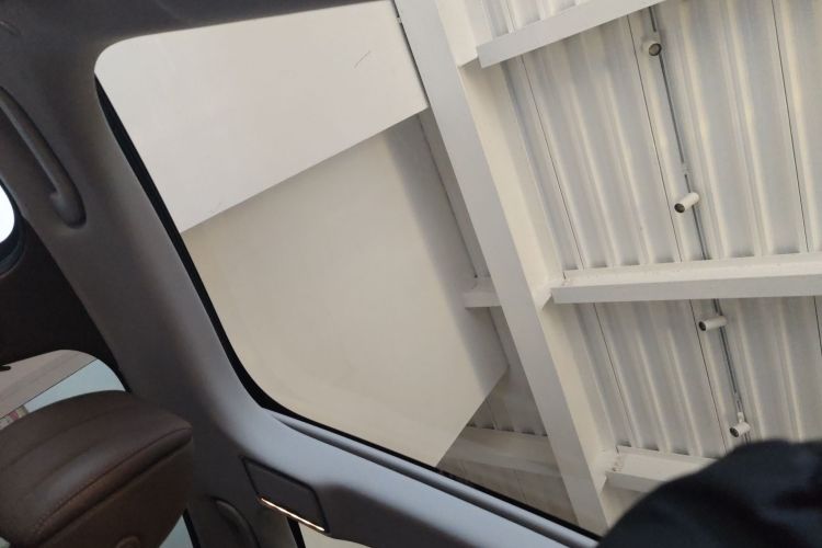 奔驰E级 2023款 E 260 L 4MATIC中控内饰22