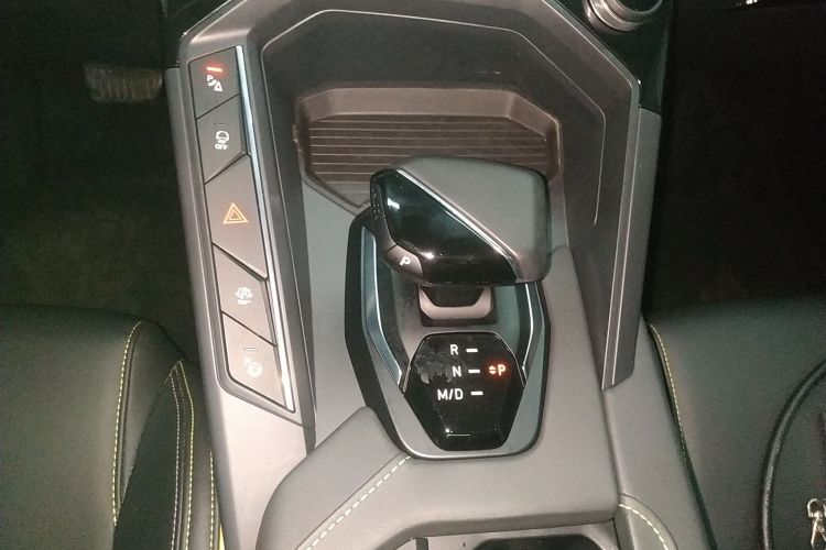 领克06 2023款 Remix 1.5T Hero中控内饰18