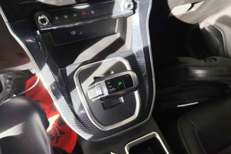 哈弗M6 2021款 PLUS 1.5T DCT豪华智联型中控内饰18