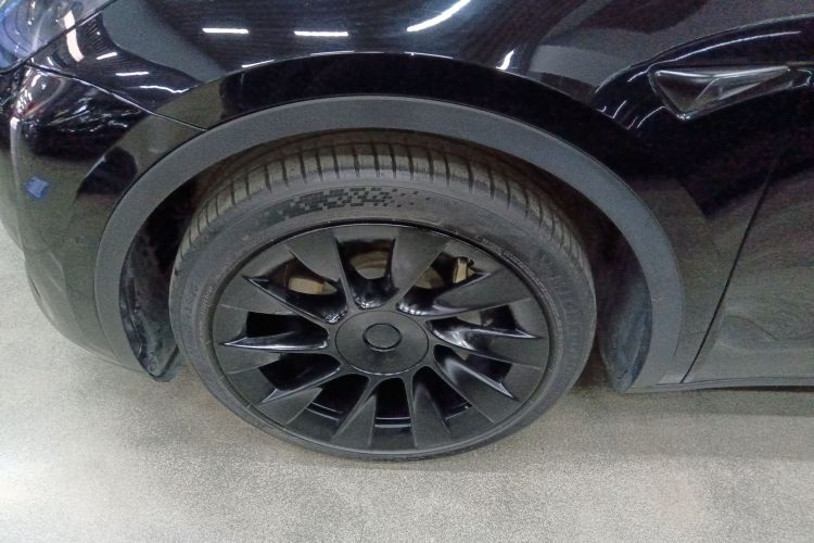 特斯拉 Model Y 2021款 标准续航后驱版车身外观6007