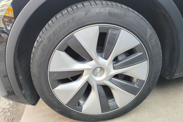 特斯拉 Model Y 2022款 改款 后轮驱动版车身外观6007