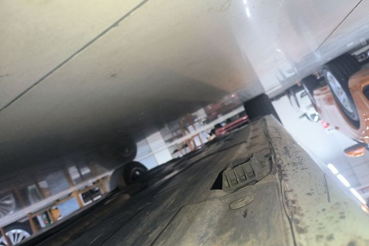 宝马3系 2017款 320Li 时尚型局部细节9001