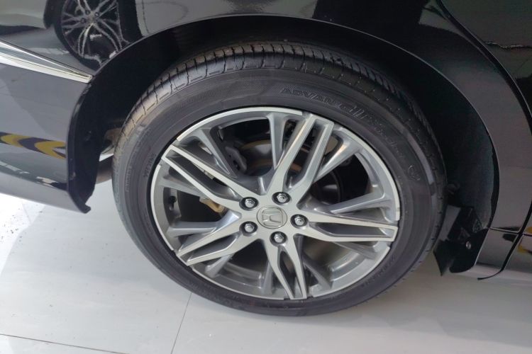 本田 艾力绅 2019款 2.0L 混动豪华版车身外观56