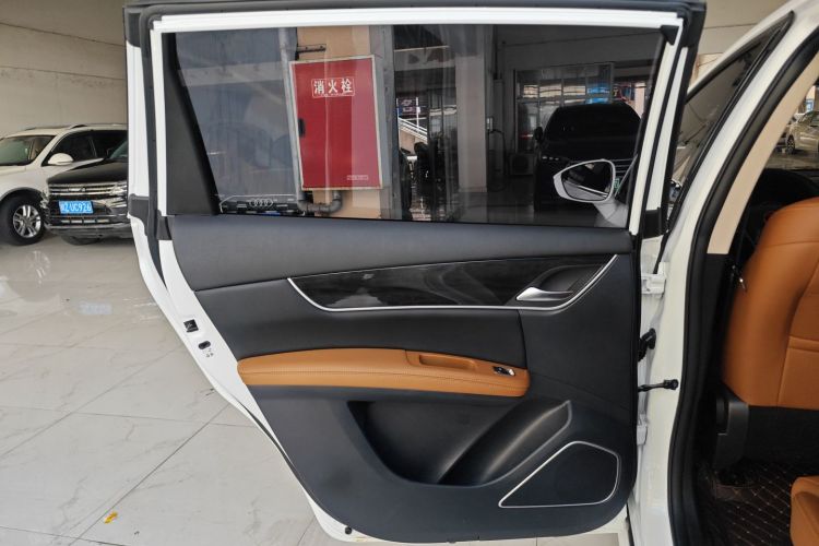 比亚迪 宋MAX 2018款 1.5T 自动智联豪华型 6座中控内饰49