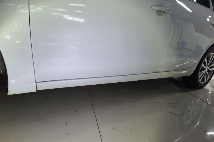 别克 英朗 2021款 改款 1.3T 自动轻混动精英型局部细节9002