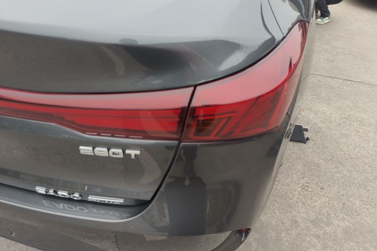 长安 逸动 2024款 PLUS 蓝鲸NE 1.4T GDI DCT高能版车身外观6006