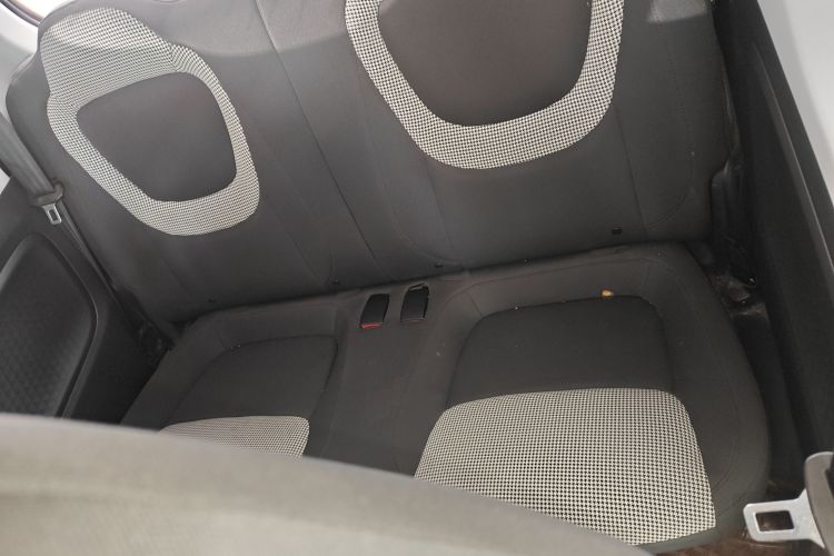 五菱汽车 宏光MINIEV 2024款 第三代 215km 进阶版中控内饰21