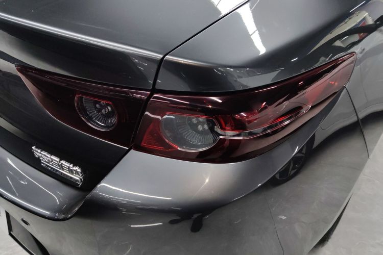 马自达3 昂克赛拉 2023款 2.0L 自动质雅版车身外观9