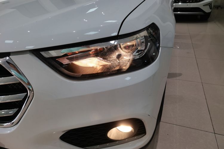 哈弗H6 2018款 蓝标 运动版 1.5T 自动两驱精英型车身外观36