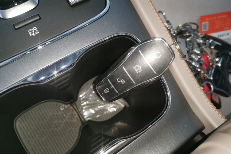 比亚迪 元PLUS 2024款 荣耀版 430KM 领先型中控内饰11