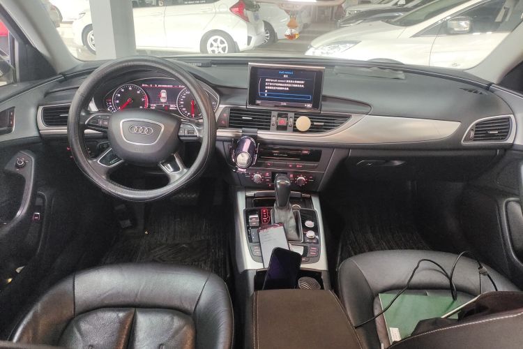 奥迪A6L 2018款 30周年年型 TFSI 进取型中控内饰12