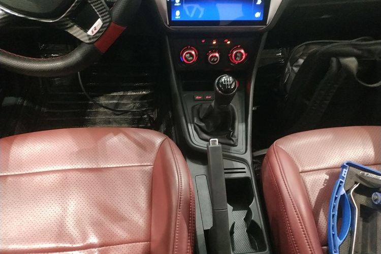 大众 2019款 朗逸启航 1.5L 手动风尚版 国VI中控内饰18