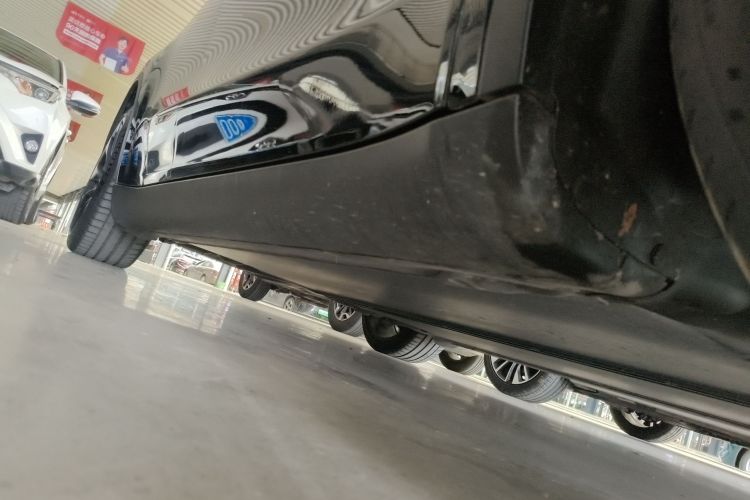 特斯拉 Model Y 2021款 长续航全轮驱动版 3D7局部细节9001