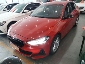 宝马1系 2021款 120i M运动曜夜版