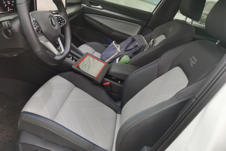 大众 高尔夫 2025款 300TSI R-Line局部细节19