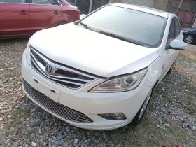 长安 逸动 2014款 1.6L 自动豪华型