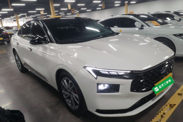福特 蒙迪欧 2022款 改款 EcoBoost 245 豪华型车身外观3