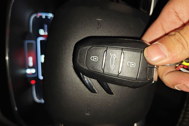 雪铁龙 天逸 C5 AIRCROSS 2017款 350THP 时尚型中控内饰11