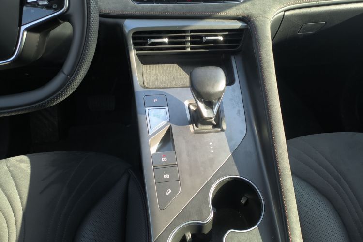 荣威D5X DMH 2024款 135科技版中控内饰18