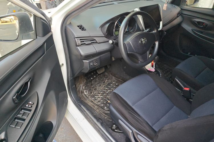 丰田 YARiS L 致炫 2019款 1.5E CVT魅动版 国VI中控内饰20