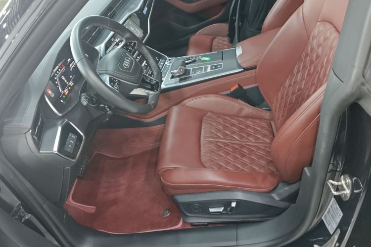 奥迪A7L 2024款 45 TFSI quattro 黑武士版中控内饰19