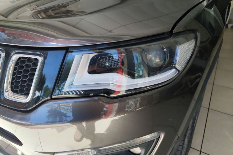 Jeep 指南者 2020款 220T 自动领先版局部细节36