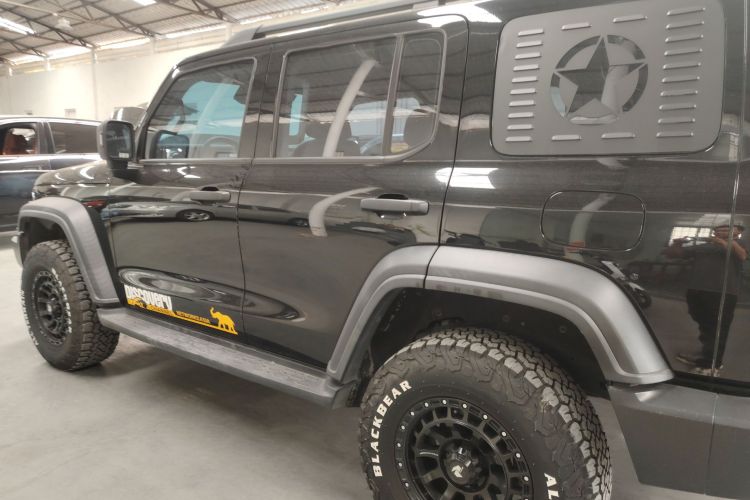 坦克300 2021款 越野版 2.0T 征服者车身外观6003