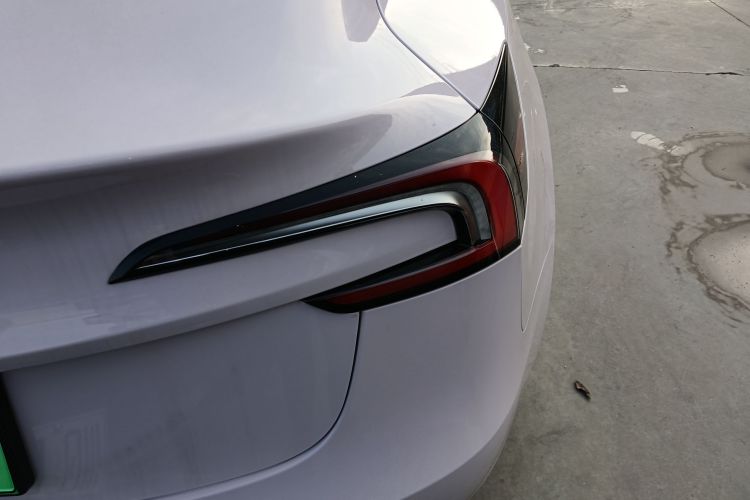 特斯拉 Model 3 2023款 后轮驱动版车身外观6006