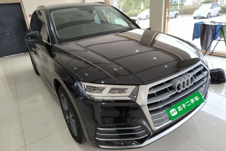 奥迪Q5L 2020款 改款 40 TFSI 荣享时尚型车身外观3