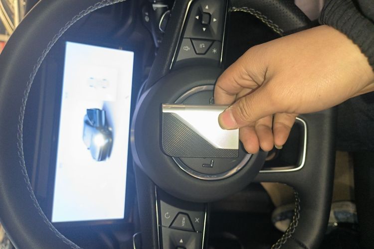 领克03 2025款 1.5TD DCT冠军版Pro中控内饰7001