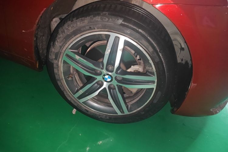 宝马2系多功能旅行车 2015款 218i 运动设计套装车身外观6007