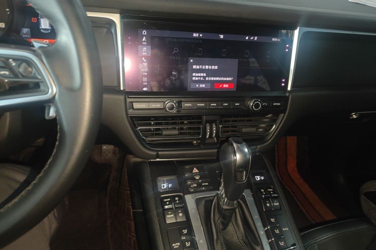 保时捷 2018款 Macan 2.0T中控内饰16